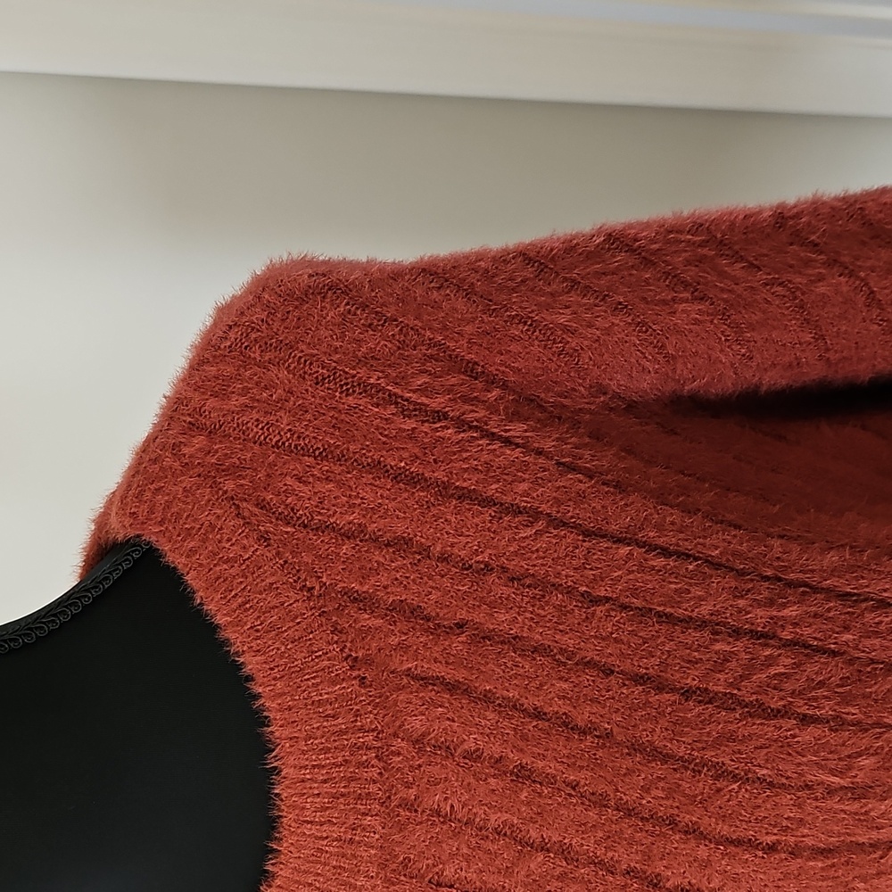 Sweater - Picture 6 of 16